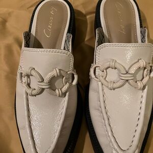 RARE *No Longer Available Circus by Sam Edelman White Mules with Chain Detail